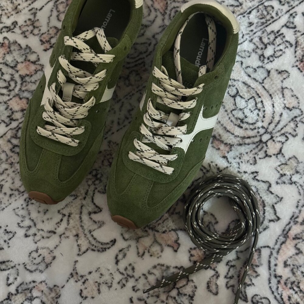 Larroude Stella Sneaker - Picture 4 of 5